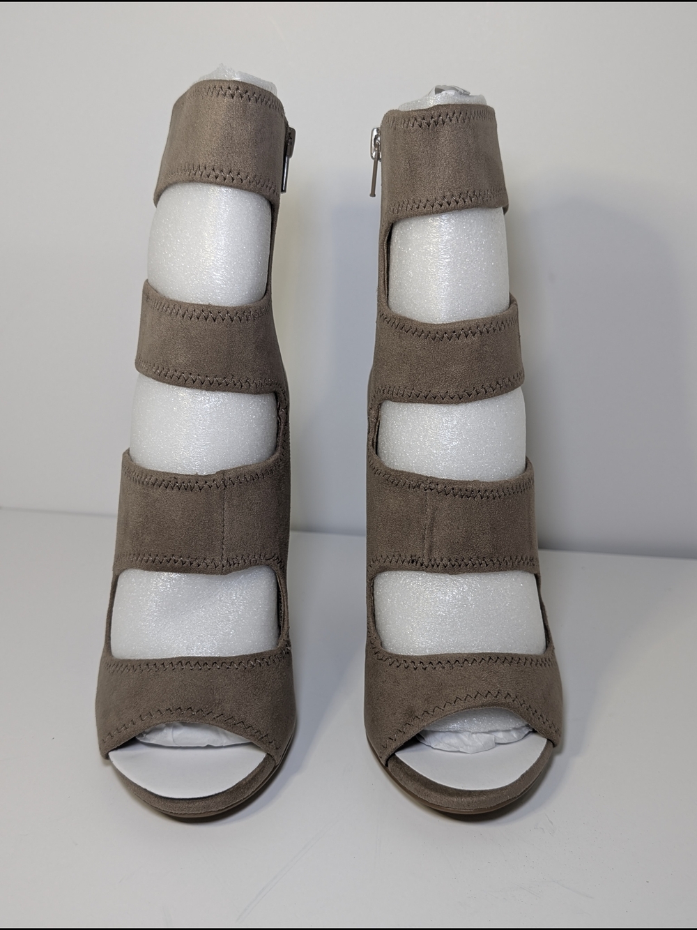 Steve Madden TAWNIE Cutout Dress Sandals Boots Taupe Women's Size 7 NEW IN BOX - Picture 3 of 5